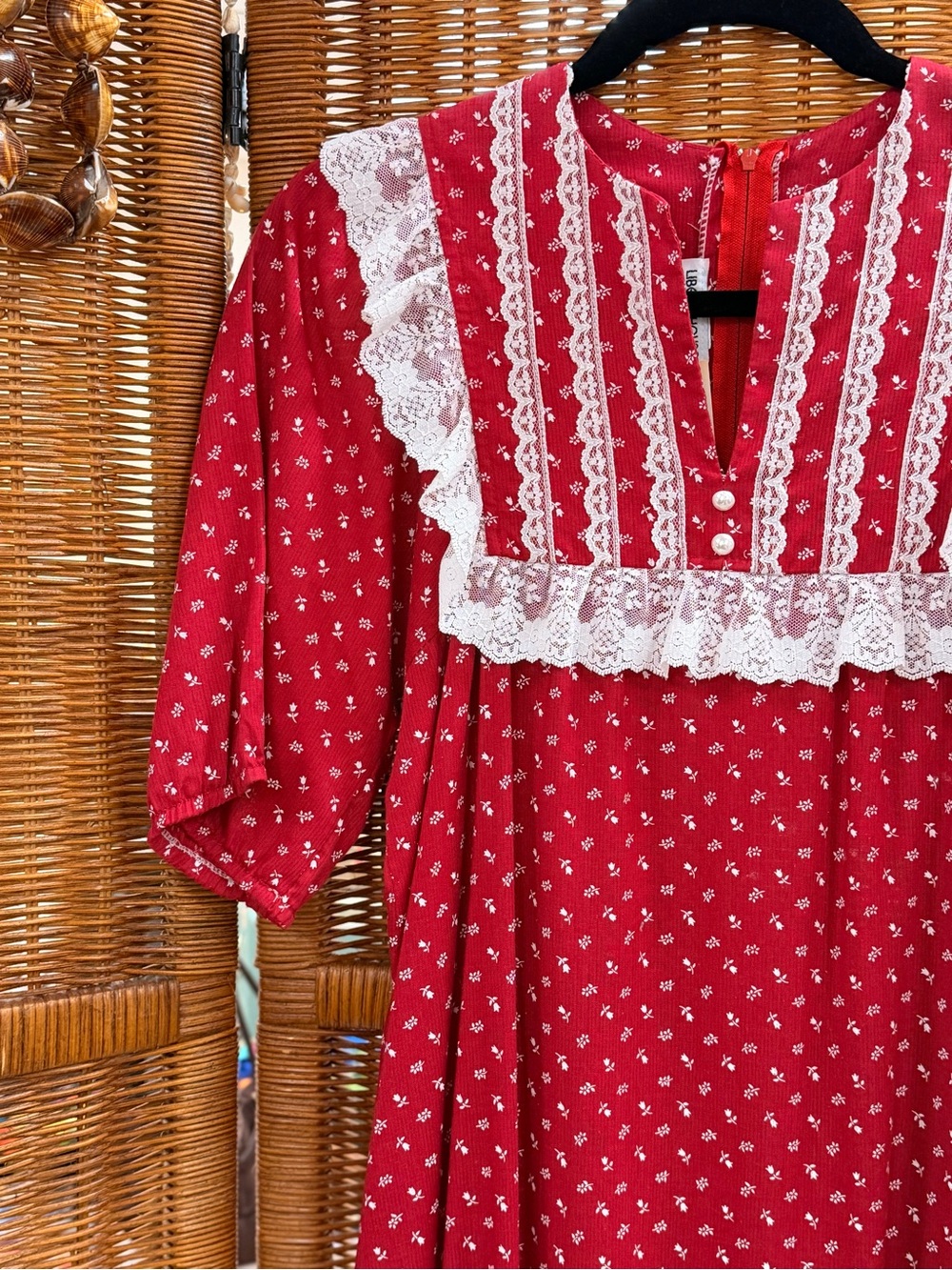 Liberty House Vintage Red Lace-Trim Casual Dress with Floral Print